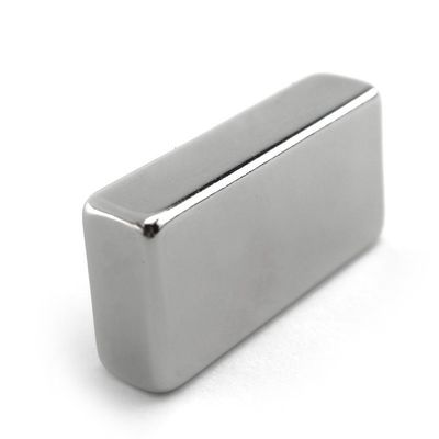 온도 응용 프로그램은 Neodymium 자석 슈퍼 강 N52 50 30 보다 더 멀리 보지