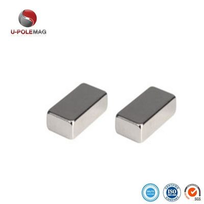 큰 정사각형 얇은 평면 슈퍼 강 네오디미움 자기 장 N52 40x20x10mm 발전기