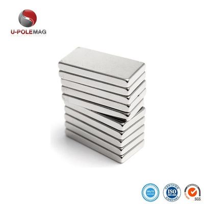 큰 정사각형 얇은 평면 슈퍼 강 네오디미움 자기 장 N52 40x20x10mm 발전기