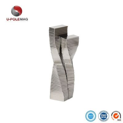 큰 정사각형 얇은 평면 슈퍼 강 네오디미움 자기 장 N52 40x20x10mm 발전기
