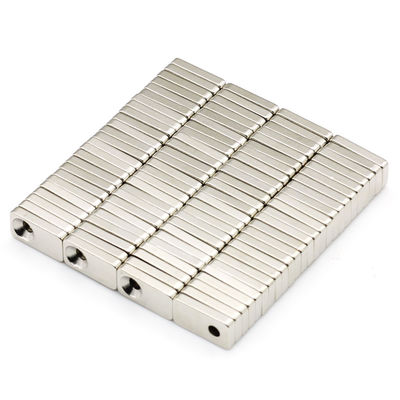 맞춤형 크기의 냉장고에 대한 Countersunk 구멍 직사각형 자석