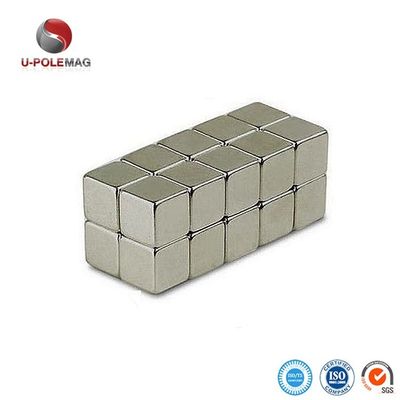 ±1% 허용 N35 N52 5mm 큐브 네오디미엄 자석 1.14KG ISO9001 2000 시스템으로 당겨